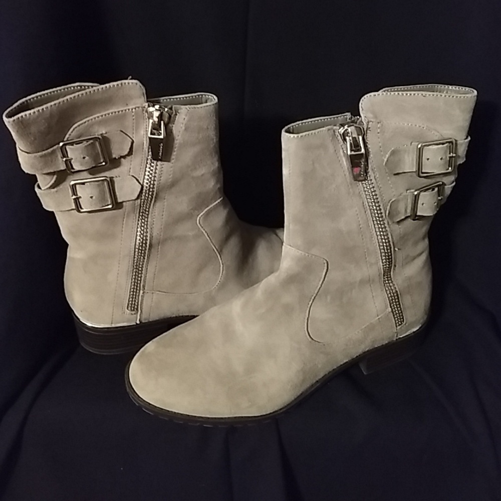Women's Boots